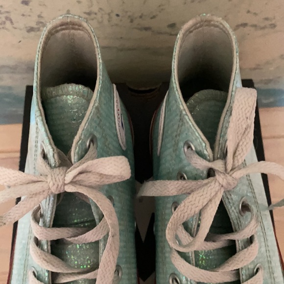 CONVERSE Chuck Taylor Teal Enamel size 3 US girls GUC - Picture 4 of 9